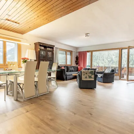 Apartment Chasa Vista Lischana